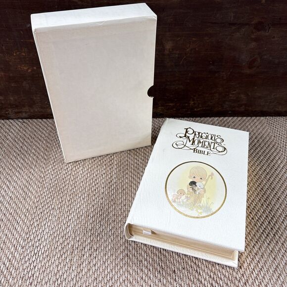 HOLY BIBLE Precious Moments Edition New King James Version NKJV 1985 - Picture 1 of 7